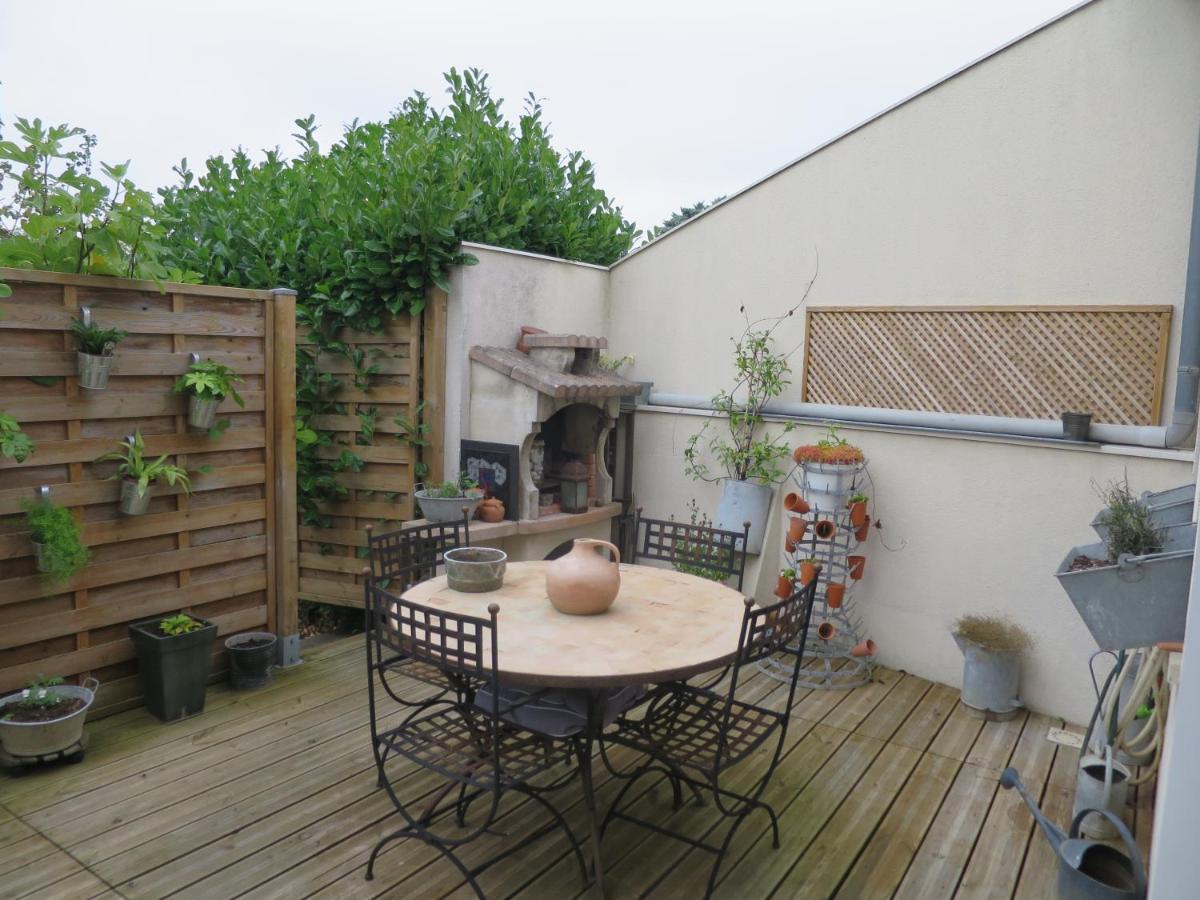 Leves Duplex Contemporain Terrasse Exterieure Parking 아파트 외부 사진