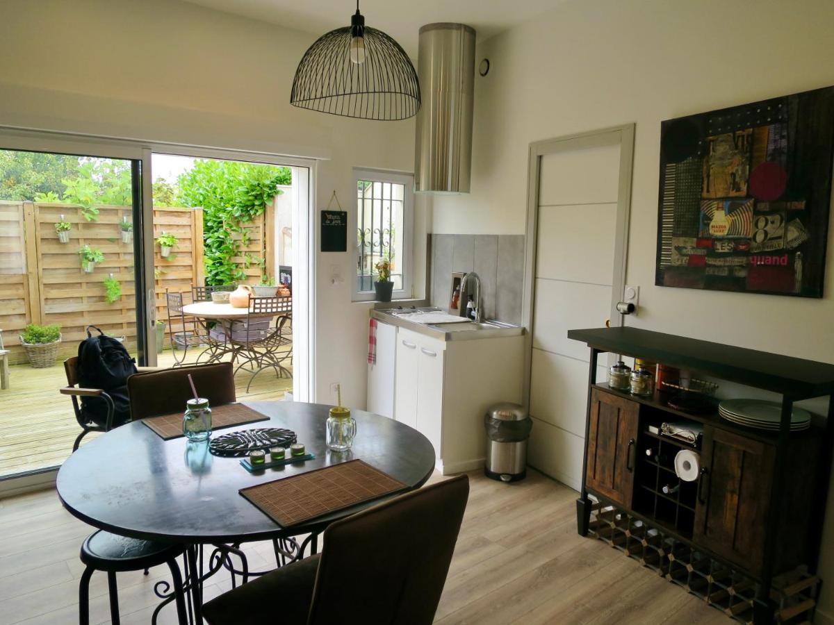 Leves Duplex Contemporain Terrasse Exterieure Parking 아파트 외부 사진