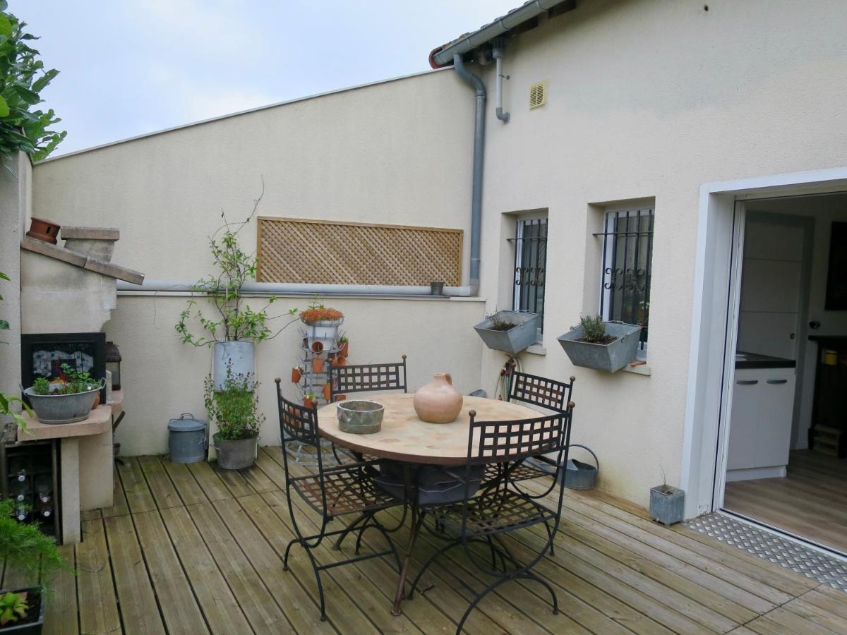 Leves Duplex Contemporain Terrasse Exterieure Parking 아파트 외부 사진